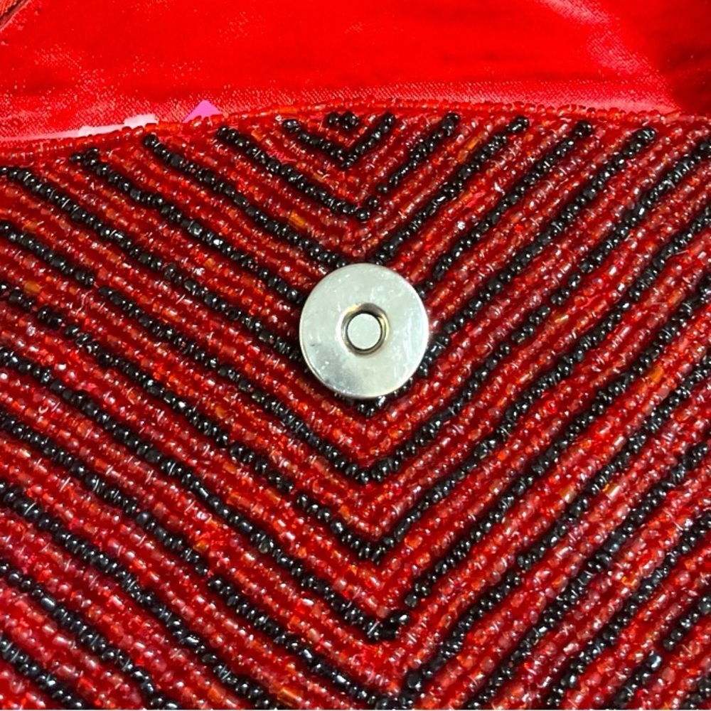 Vintage 1950s Art Deco Paul Handcrafts Handmade Red & Black Beaded Purse - Picture 5 of 6